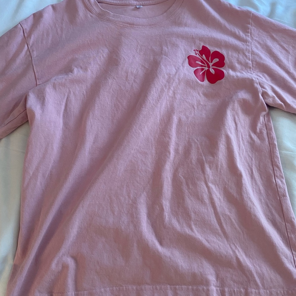 Small Amazon graphic beachy tee